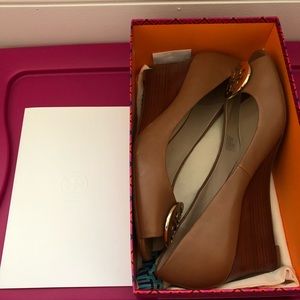 Tory Burch KARA 65 mm Wedge Royal Tan